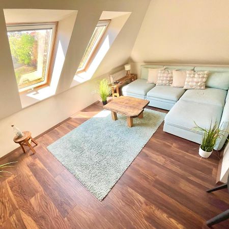 Wood Apartman Deluxe Belvaros Apartment Veszprem Luaran gambar